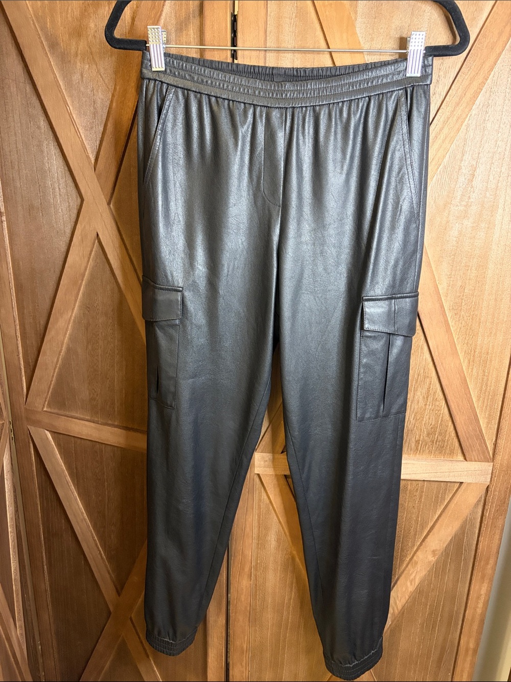 BCBGMAXAZRIA Black Faux Leather Cargo Joggers Utility Cuffed Pants SIZE XS